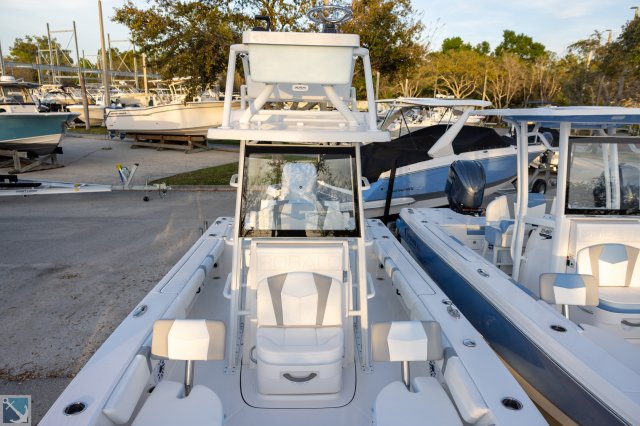 New 2024  powered Robalo Boat for sale